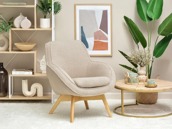Beżowy fotel wypoczynkowy - wygodny i stylowy dodatek do Twojego salonu